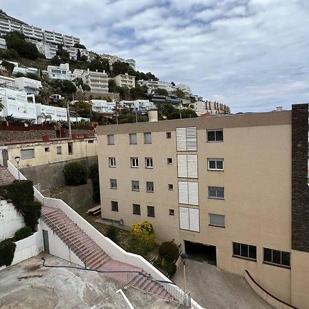 Apartamento Tres Habitaciones Con Vistas Al Mar En Росас Экстерьер фото