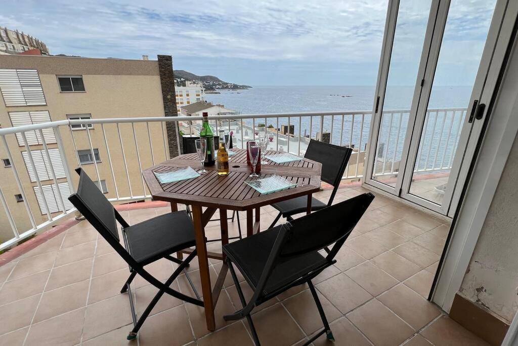 Apartamento Tres Habitaciones Con Vistas Al Mar En Росас Экстерьер фото